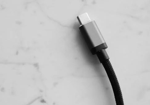 Perbedaan Micro USB dan USB Type C Serta kelebihanya Secara umum